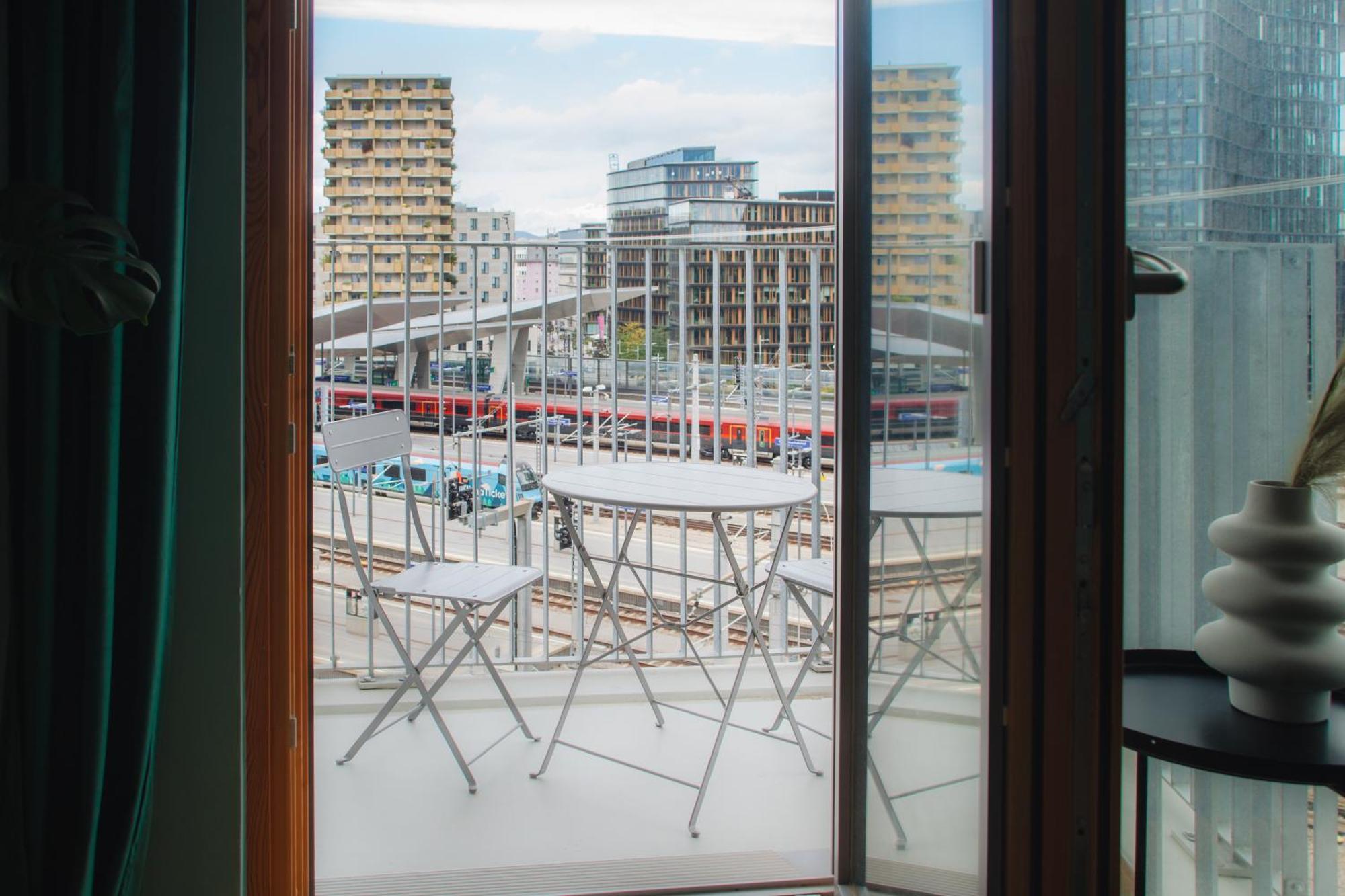 Decorous Cozy City View Suite Viena Exterior foto